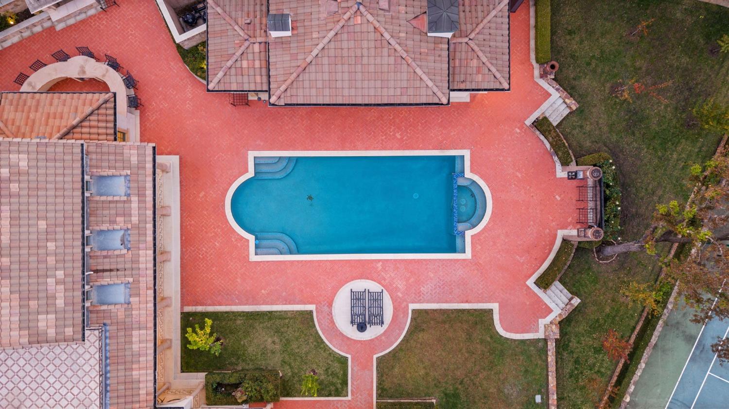 Detail Gallery Image 75 of 84 For 601 Crocker Rd, Sacramento,  CA 95864 - 4 Beds | 4/1 Baths