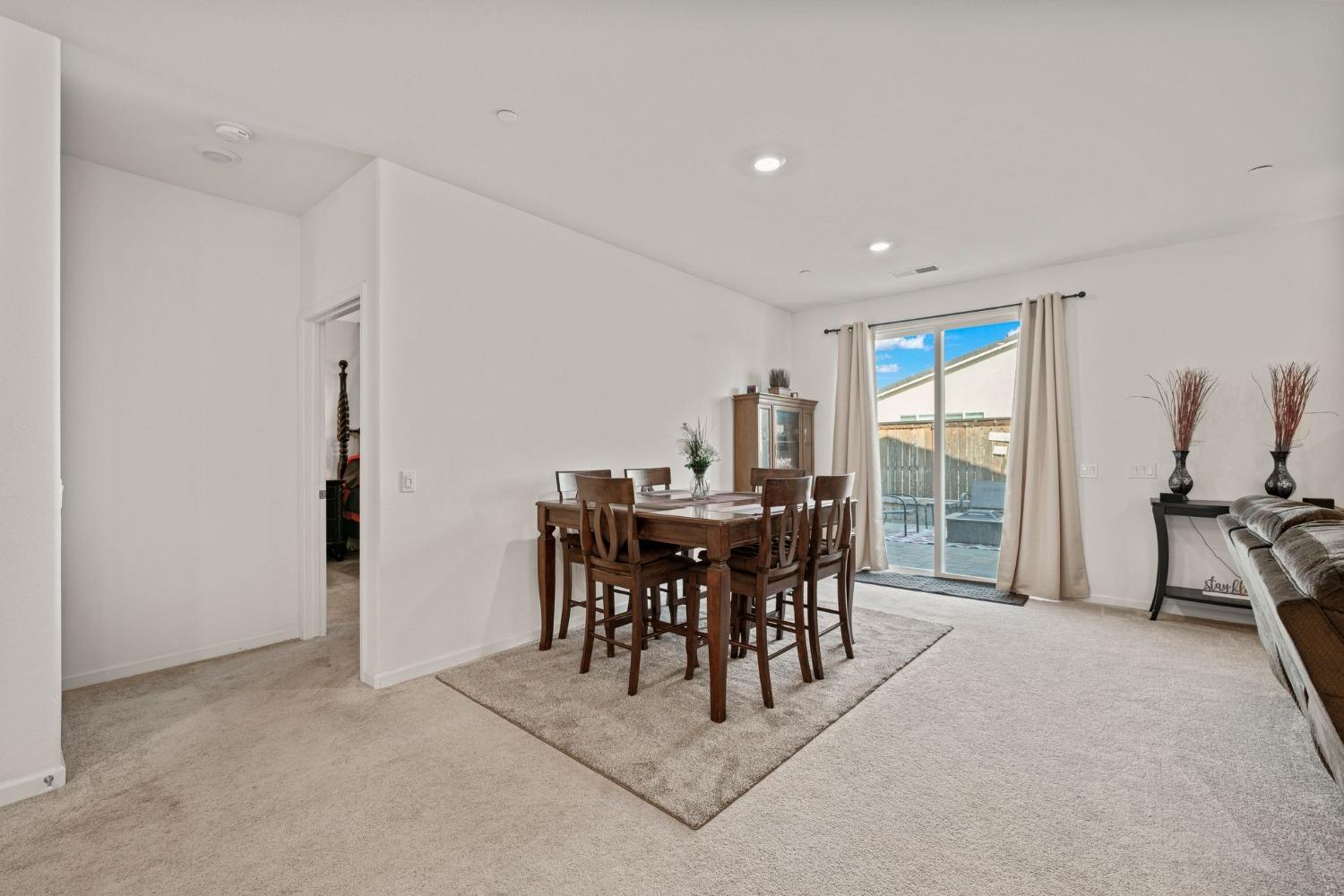Detail Gallery Image 25 of 52 For 1355 Callison Way, Olivehurst,  CA 95961 - 4 Beds | 2 Baths