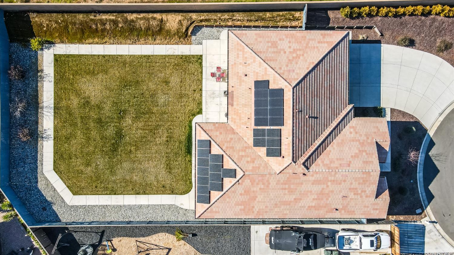 Detail Gallery Image 50 of 55 For 2008 Ellesworth Ct, Plumas Lake,  CA 95961 - 5 Beds | 3 Baths