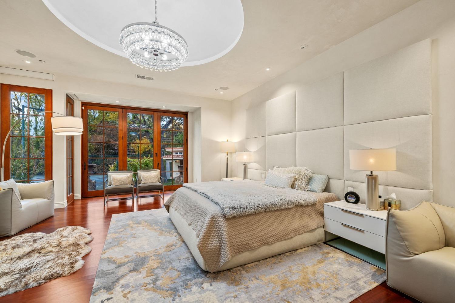 Detail Gallery Image 32 of 84 For 601 Crocker Rd, Sacramento,  CA 95864 - 4 Beds | 4/1 Baths