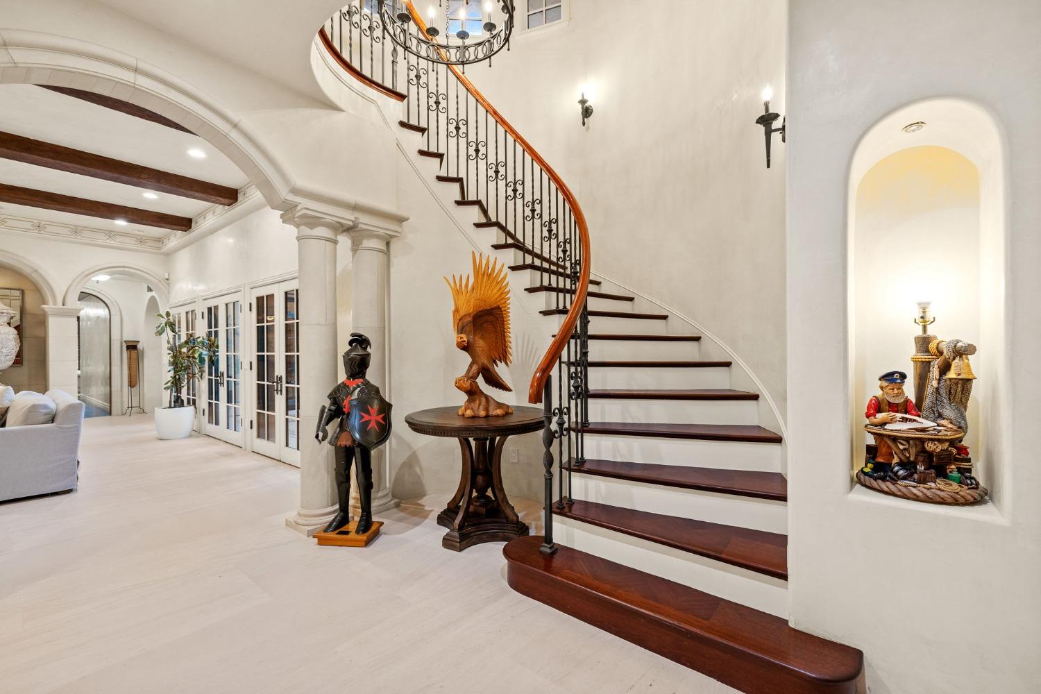 Detail Gallery Image 28 of 84 For 601 Crocker Rd, Sacramento,  CA 95864 - 4 Beds | 4/1 Baths