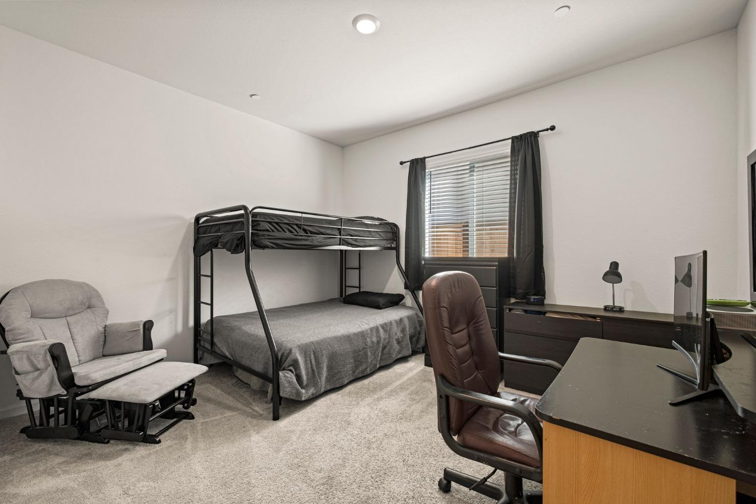 Detail Gallery Image 31 of 52 For 1355 Callison Way, Olivehurst,  CA 95961 - 4 Beds | 2 Baths