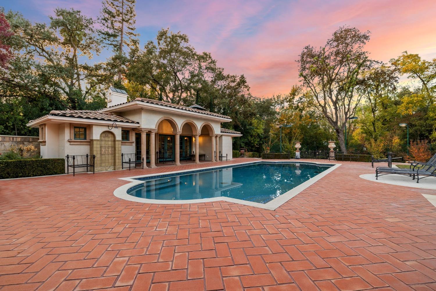 Detail Gallery Image 60 of 84 For 601 Crocker Rd, Sacramento,  CA 95864 - 4 Beds | 4/1 Baths