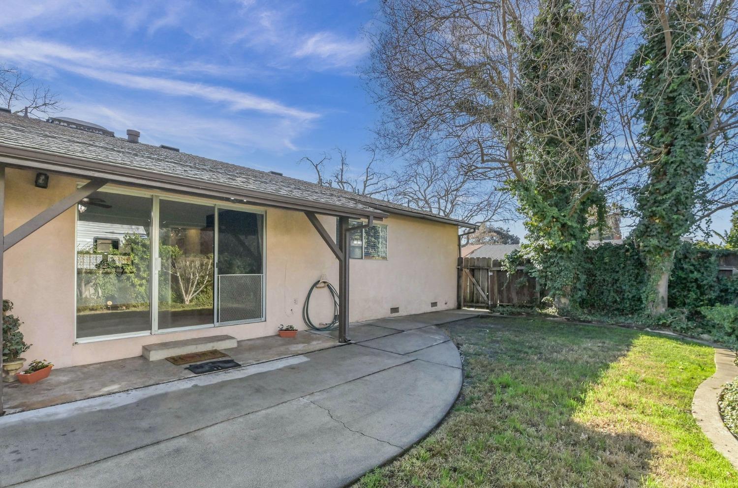 Detail Gallery Image 39 of 44 For 1413 Seville Way, Modesto,  CA 95355 - 3 Beds | 2 Baths