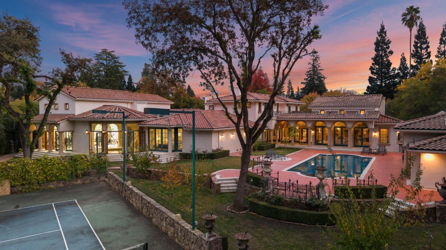 Detail Gallery Image 77 of 84 For 601 Crocker Rd, Sacramento,  CA 95864 - 4 Beds | 4/1 Baths