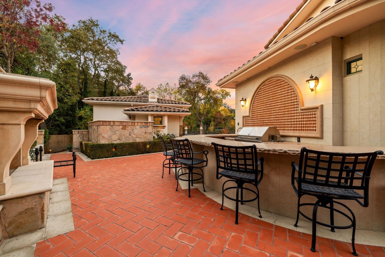 Detail Gallery Image 70 of 84 For 601 Crocker Rd, Sacramento,  CA 95864 - 4 Beds | 4/1 Baths