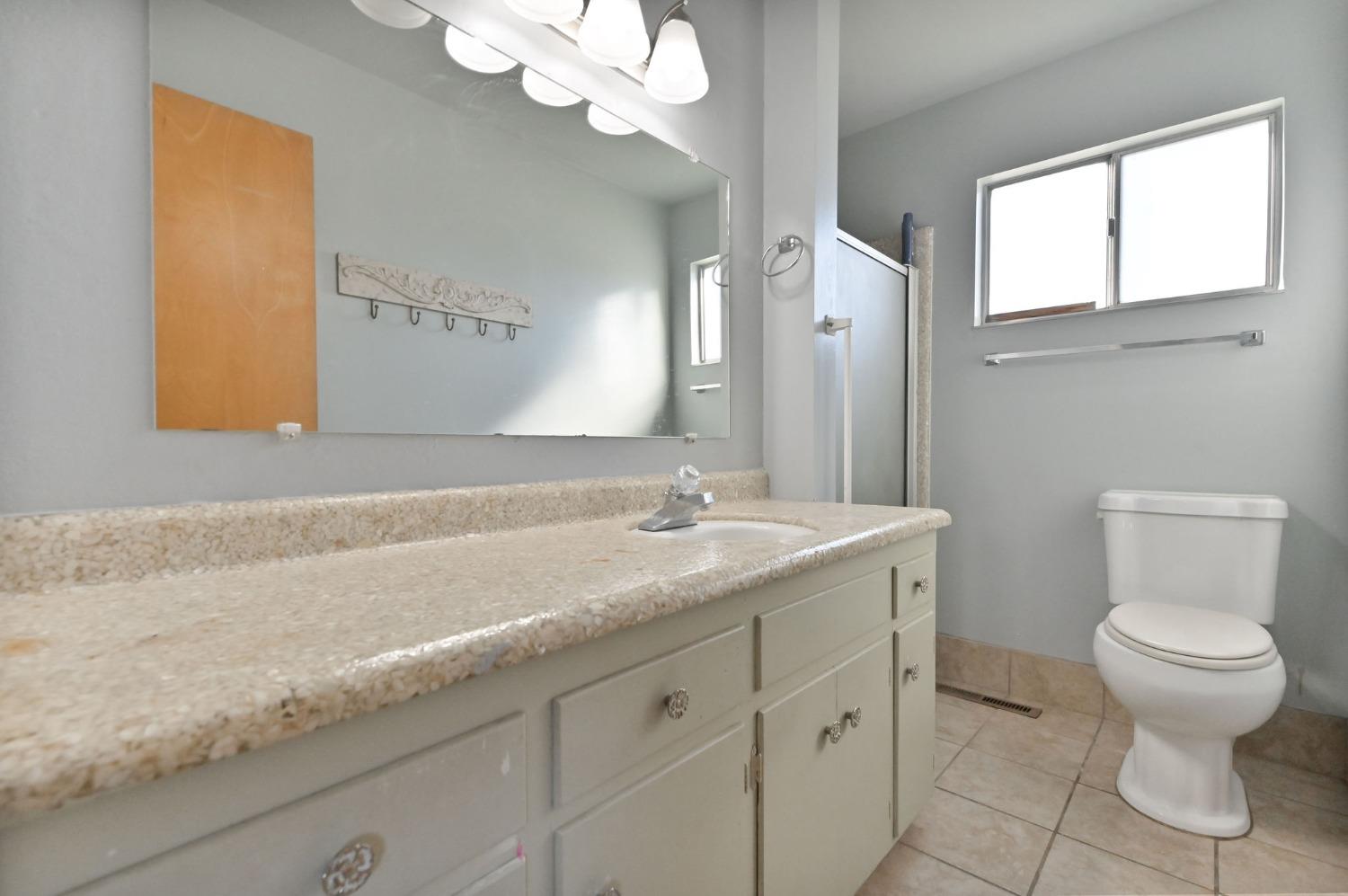 Detail Gallery Image 37 of 44 For 1413 Seville Way, Modesto,  CA 95355 - 3 Beds | 2 Baths