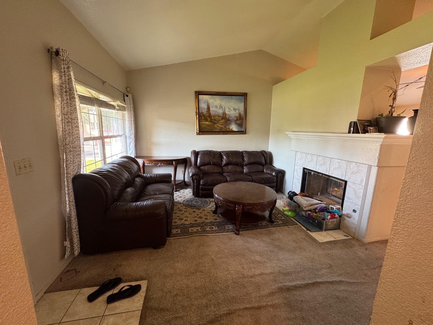 Kate Linde Circle, Stockton, California image 8