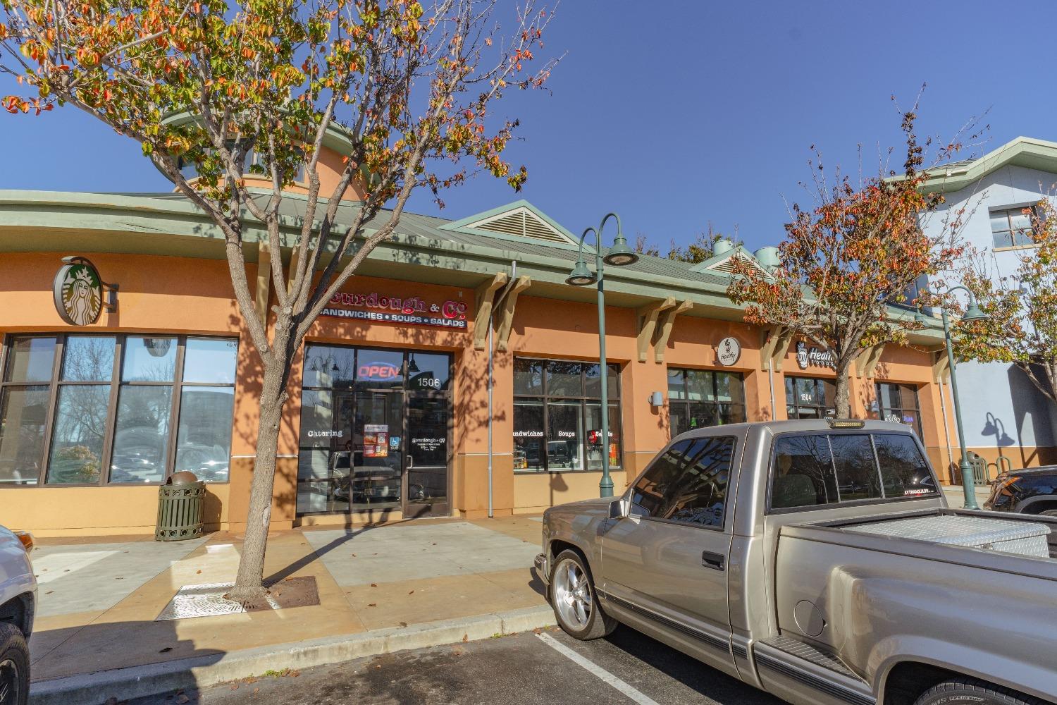 Detail Gallery Image 2 of 27 For 1506 Constitution Blvd, Salinas,  CA 93905 - – Beds | – Baths