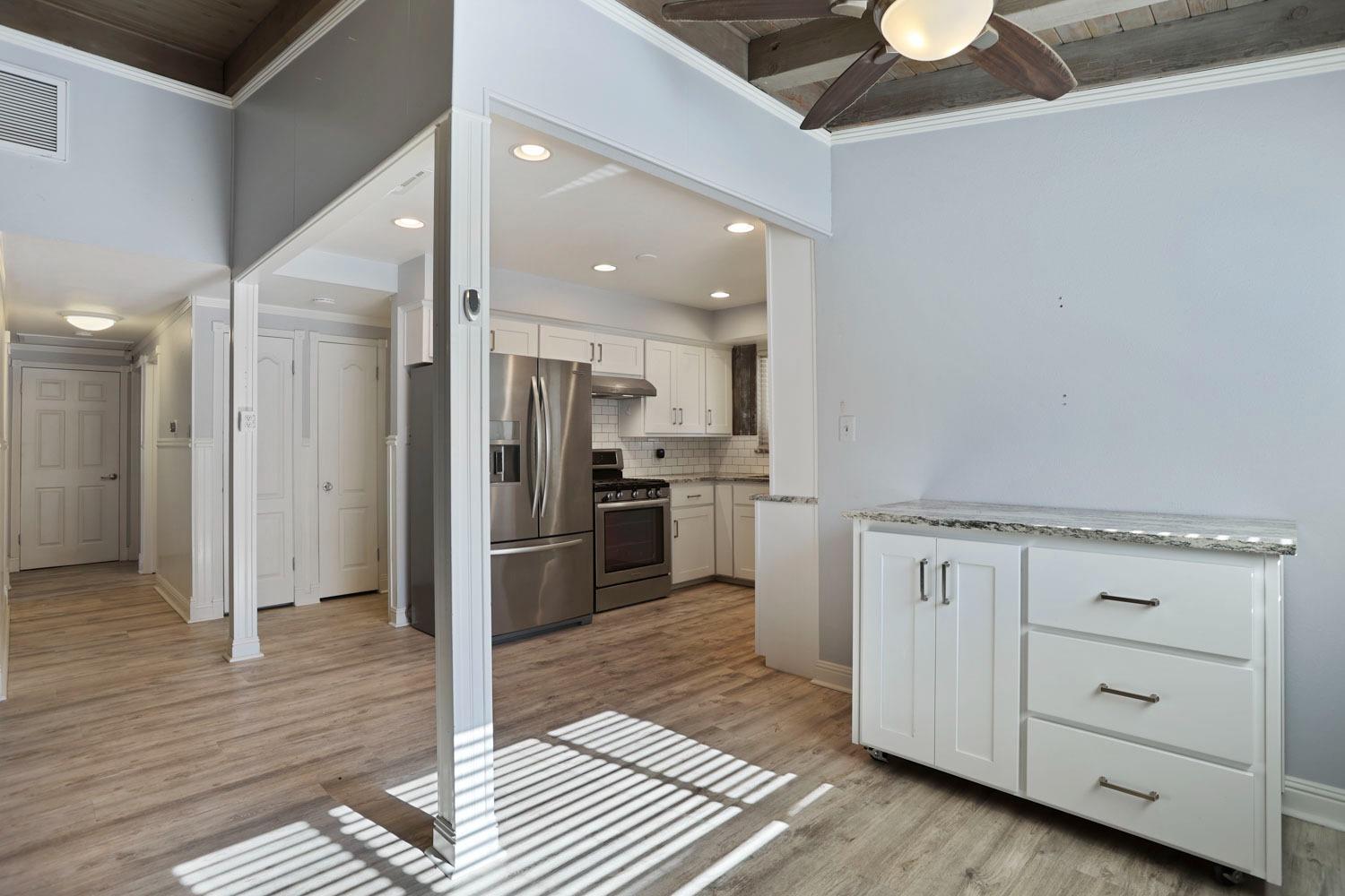 Detail Gallery Image 12 of 39 For 6015 Williamsburg Pl, Stockton,  CA 95207 - 3 Beds | 2 Baths