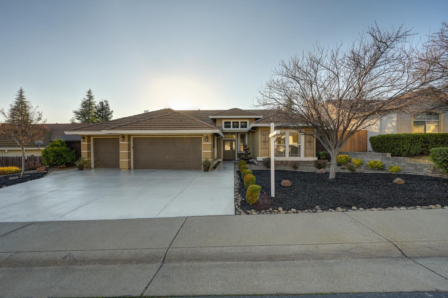 Detail Gallery Image 1 of 1 For 1108 Sedona St, Rocklin,  CA 95765 - 3 Beds | 2 Baths