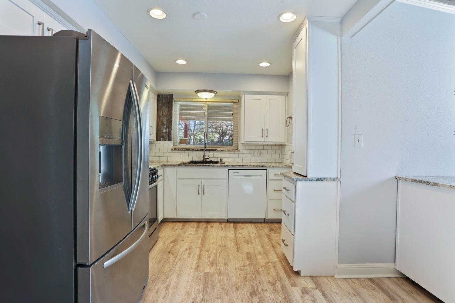 Detail Gallery Image 14 of 39 For 6015 Williamsburg Pl, Stockton,  CA 95207 - 3 Beds | 2 Baths