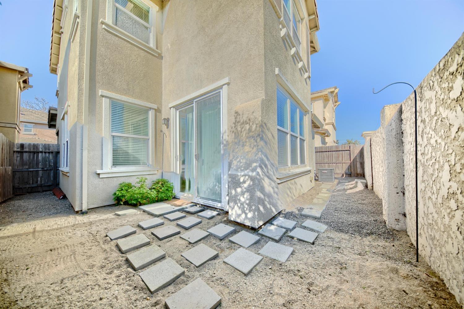 Detail Gallery Image 32 of 36 For 5249 Vesta Cir, Stockton,  CA 95219 - 3 Beds | 2/1 Baths