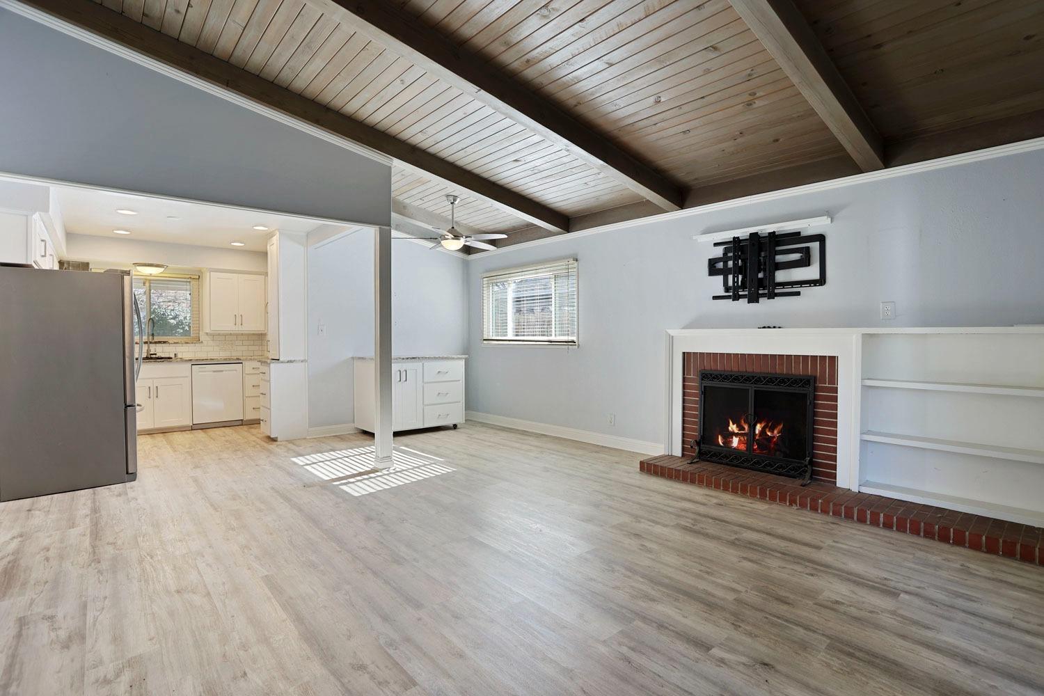 Detail Gallery Image 10 of 39 For 6015 Williamsburg Pl, Stockton,  CA 95207 - 3 Beds | 2 Baths