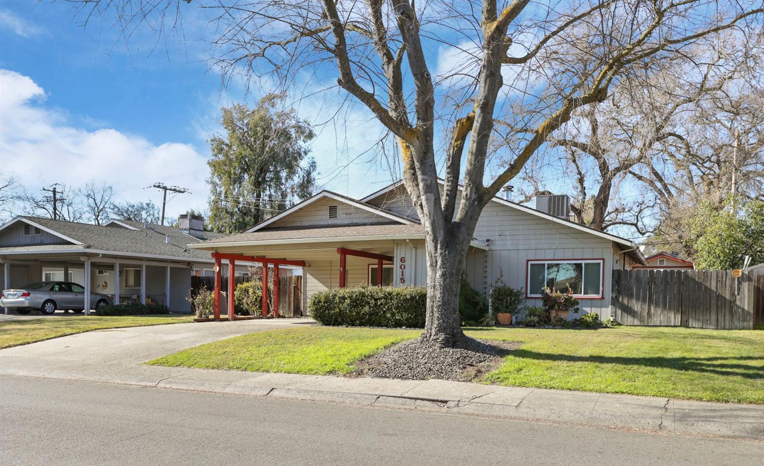 Detail Gallery Image 5 of 39 For 6015 Williamsburg Pl, Stockton,  CA 95207 - 3 Beds | 2 Baths