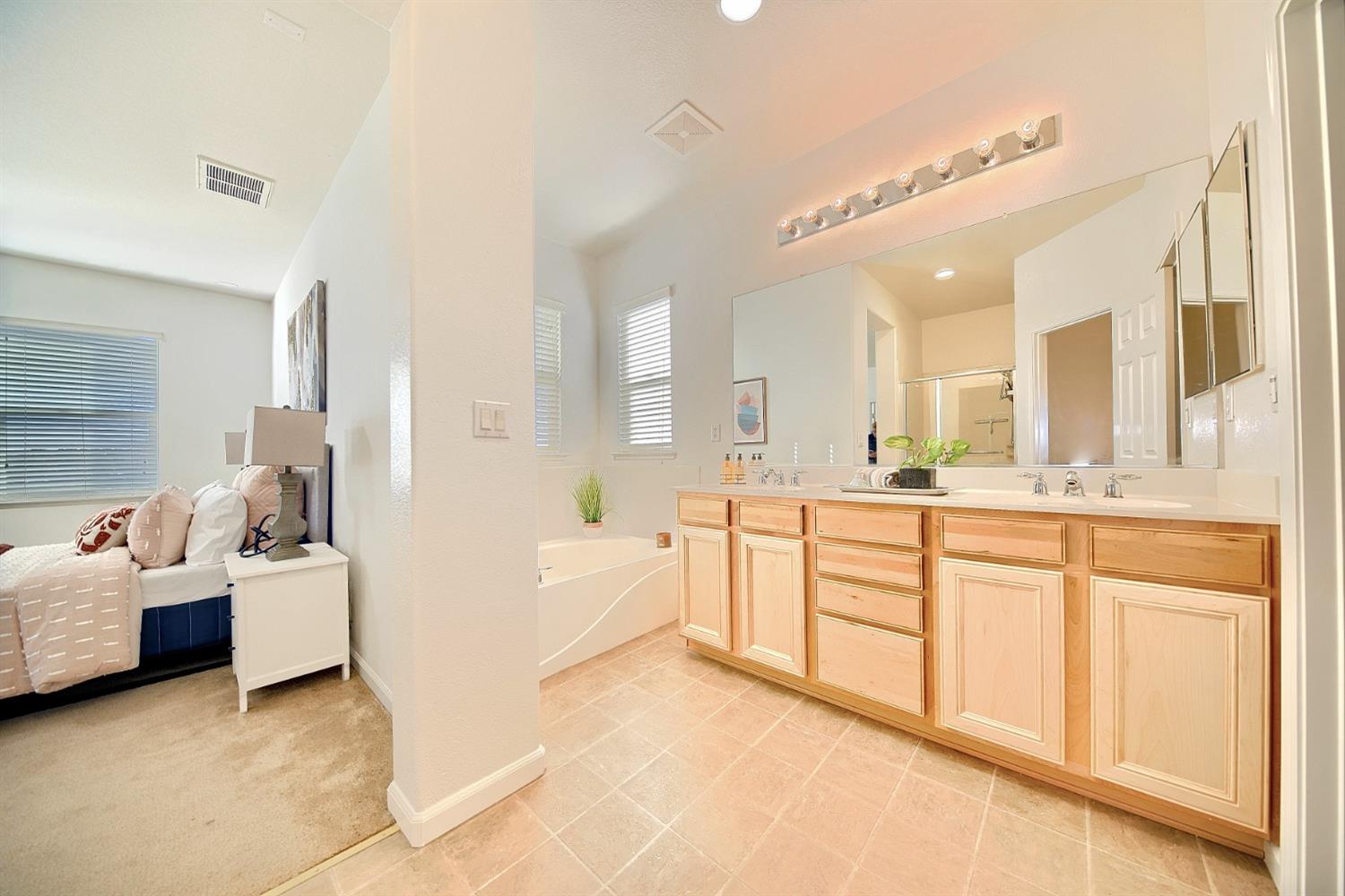 Detail Gallery Image 25 of 36 For 5249 Vesta Cir, Stockton,  CA 95219 - 3 Beds | 2/1 Baths
