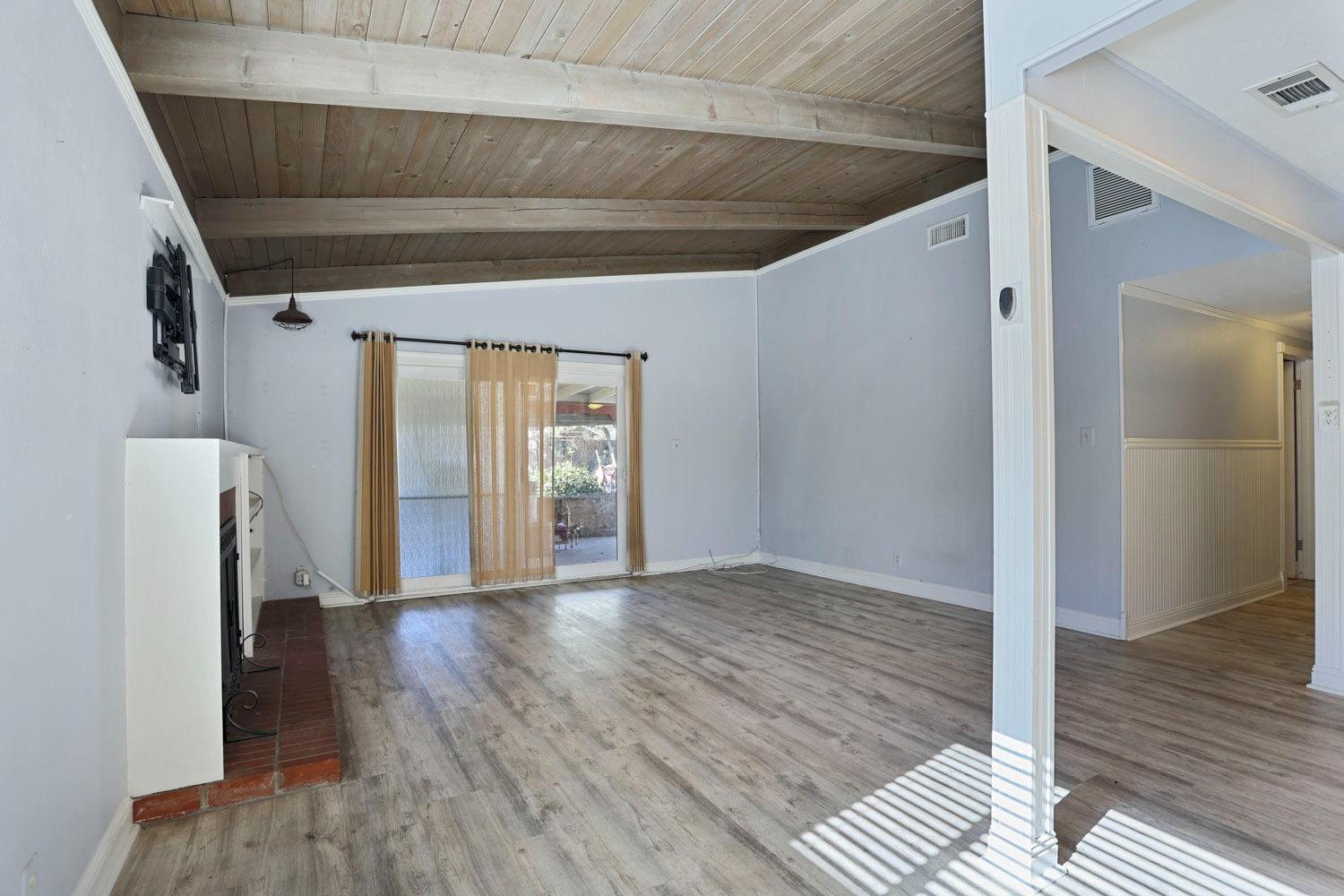Detail Gallery Image 13 of 39 For 6015 Williamsburg Pl, Stockton,  CA 95207 - 3 Beds | 2 Baths