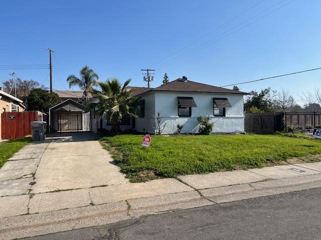 Detail Gallery Image 1 of 1 For 5943 61st St, Sacramento,  CA 95824 - 3 Beds | 1 Baths