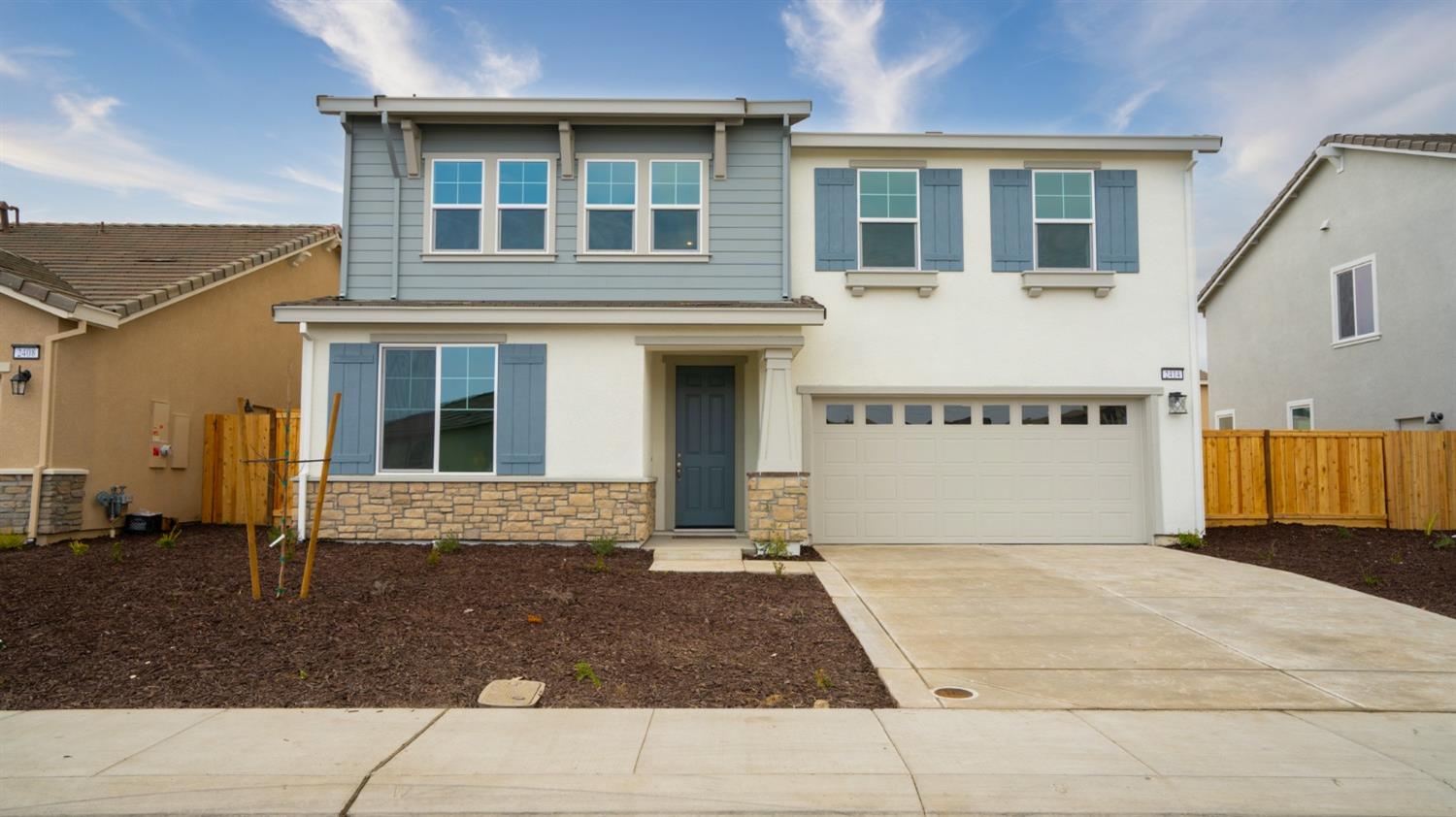 Detail Gallery Image 2 of 37 For 2414 Abruzzo St, Manteca,  CA 95337 - 4 Beds | 3 Baths