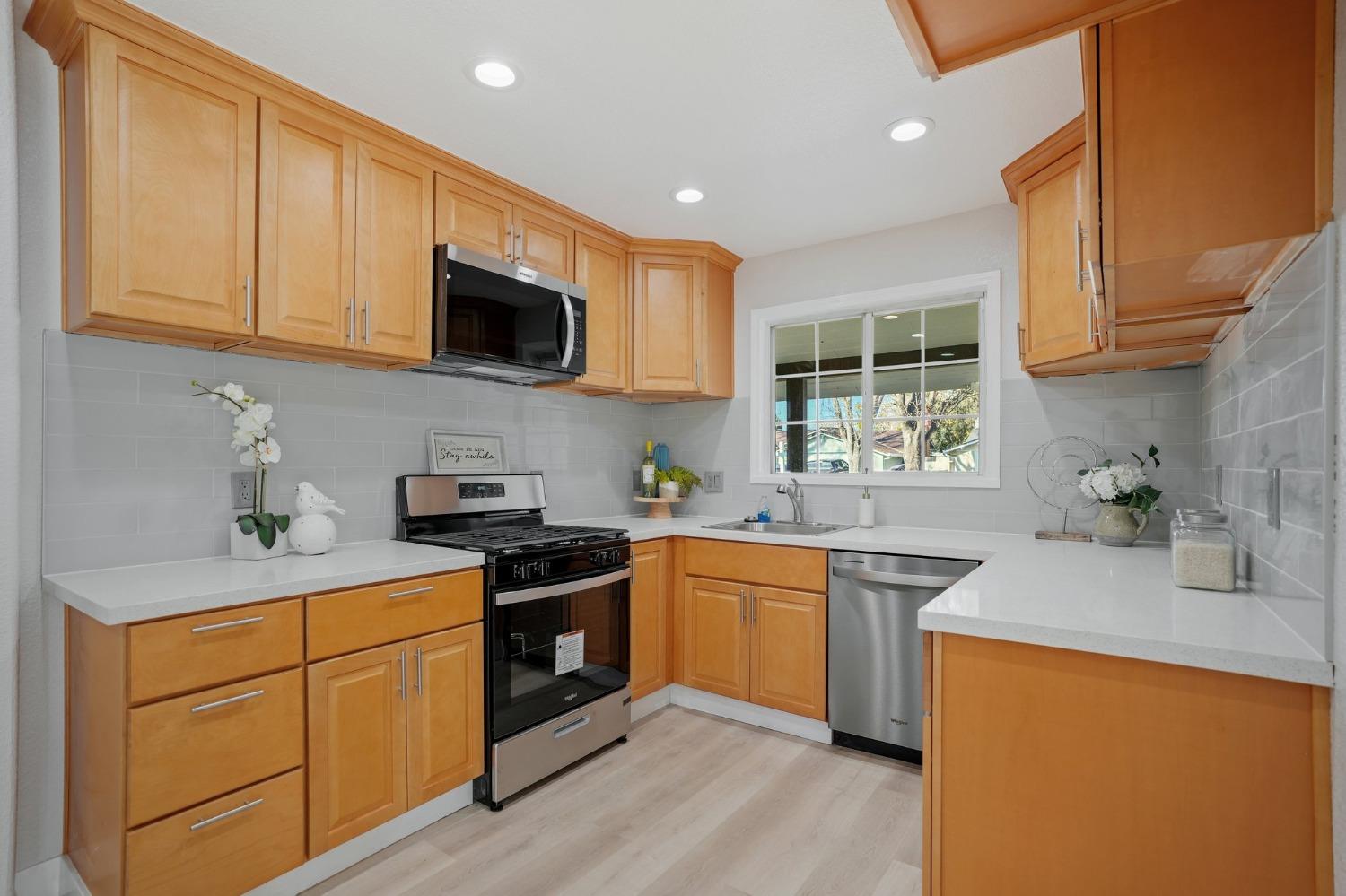 Detail Gallery Image 19 of 31 For 2644 Cypress Ave, Stockton,  CA 95207 - 3 Beds | 2 Baths