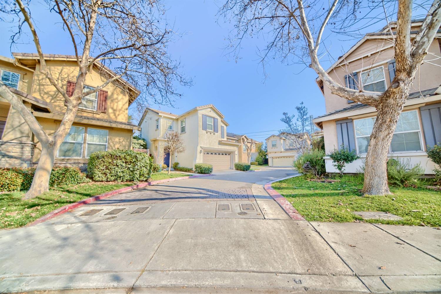 Detail Gallery Image 3 of 36 For 5249 Vesta Cir, Stockton,  CA 95219 - 3 Beds | 2/1 Baths