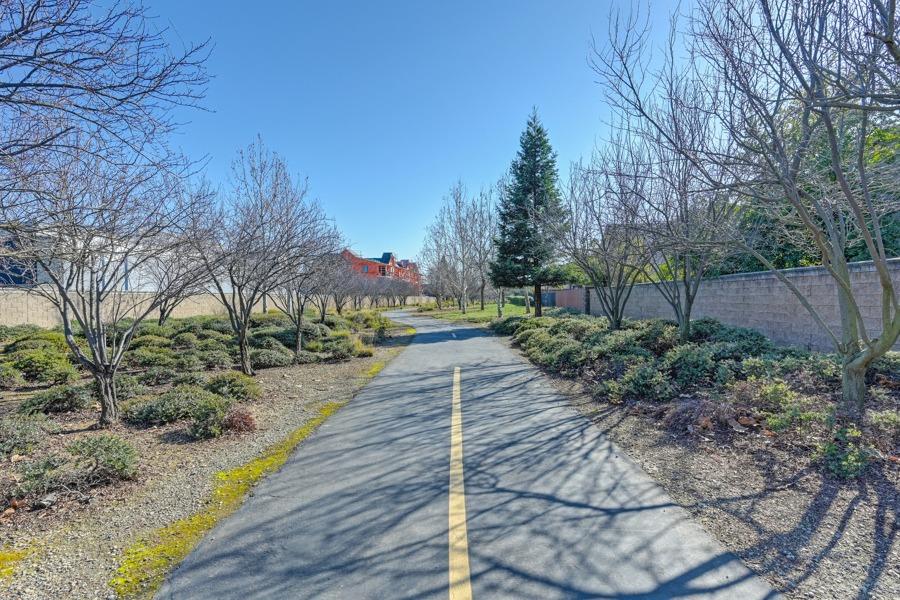 Nouveau Way, Rancho Cordova, California image 39