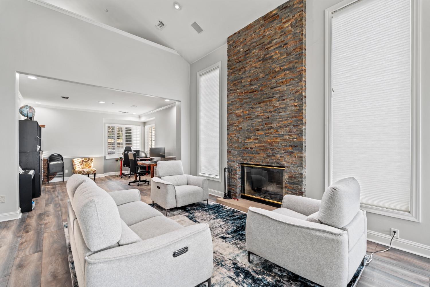 Detail Gallery Image 11 of 88 For 6889 Schindler Rd, Newcastle,  CA 95658 - 4 Beds | 4/1 Baths
