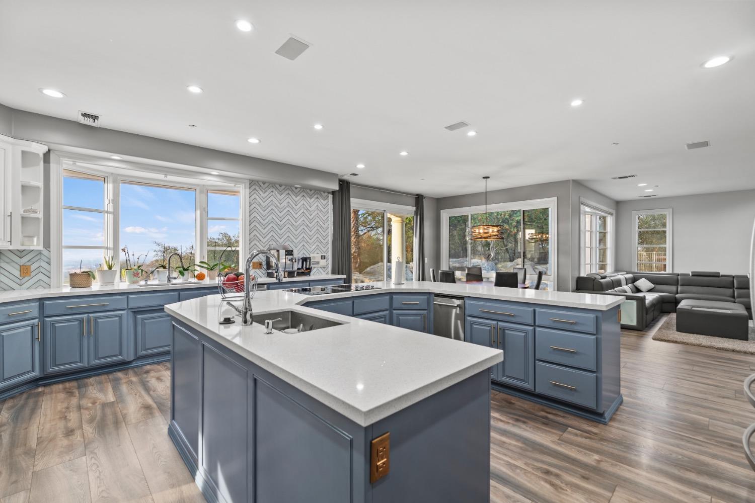 Detail Gallery Image 18 of 88 For 6889 Schindler Rd, Newcastle,  CA 95658 - 4 Beds | 4/1 Baths