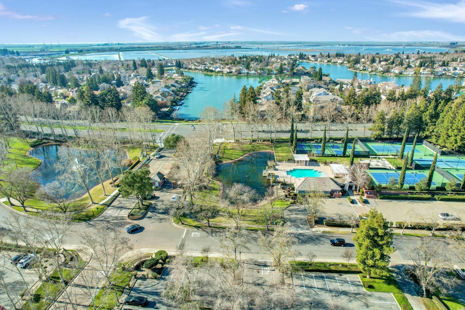 Detail Gallery Image 56 of 66 For 3653 Saint Andrews Dr #14,  Stockton,  CA 95219 - 3 Beds | 2 Baths