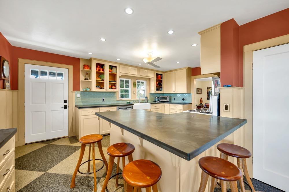 Detail Gallery Image 28 of 74 For 13263 Grand Island Rd, Walnut Grove,  CA 95690 - 4 Beds | 1/1 Baths