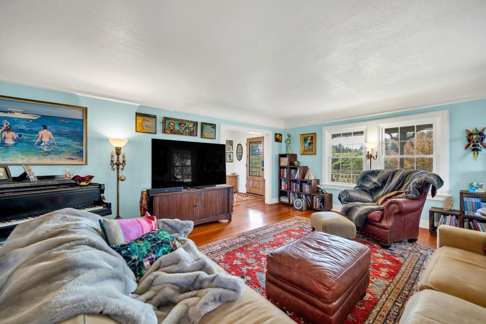 Detail Gallery Image 21 of 74 For 13263 Grand Island Rd, Walnut Grove,  CA 95690 - 4 Beds | 1/1 Baths
