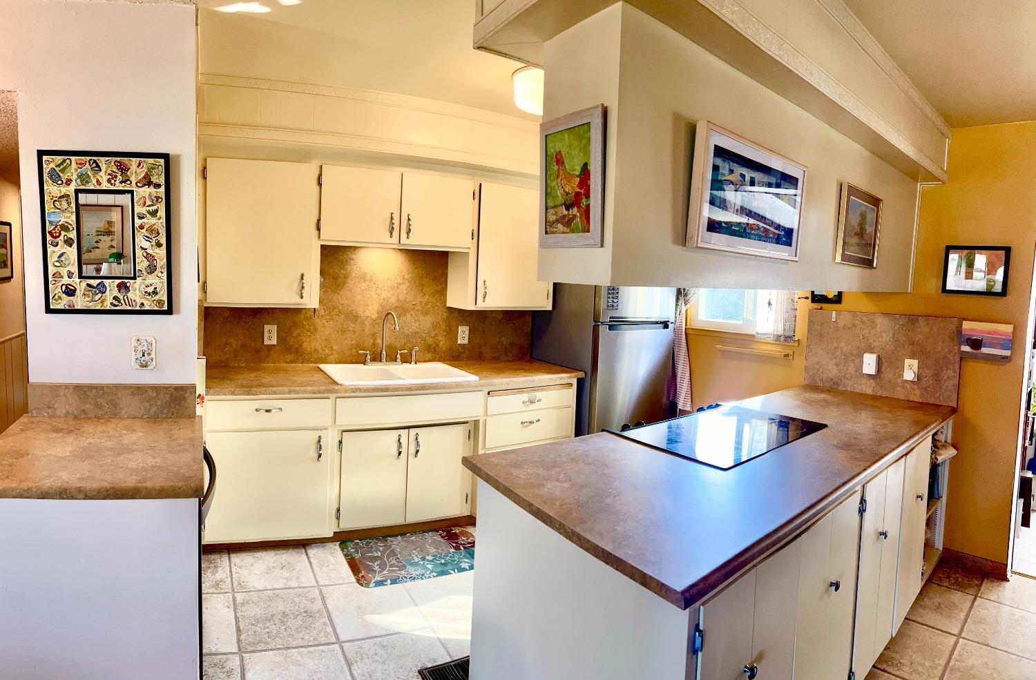 Detail Gallery Image 4 of 29 For 4650 Dahlia Dr, Stockton,  CA 95212 - 3 Beds | 2 Baths