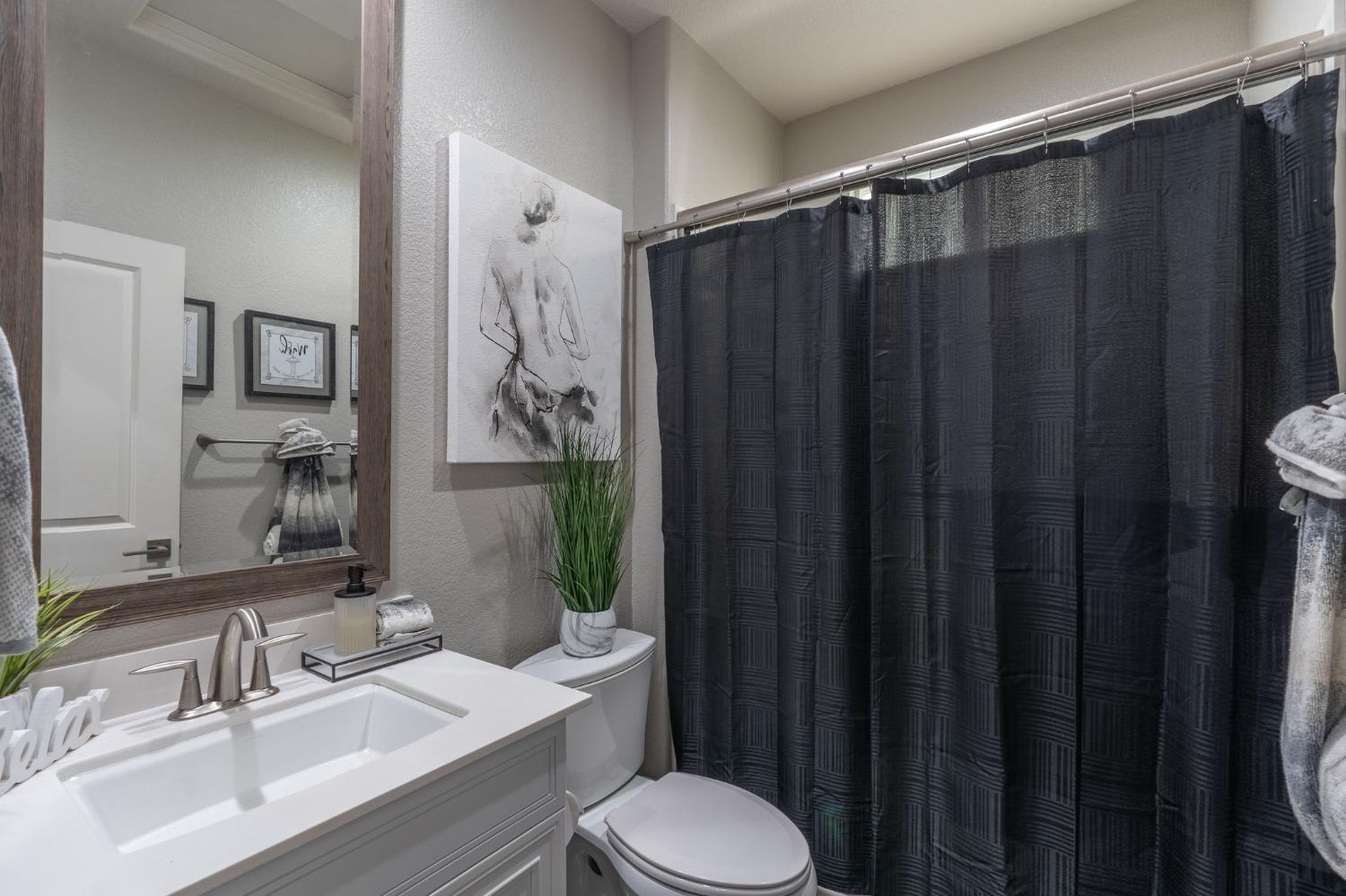 Detail Gallery Image 8 of 36 For 2640 Buttercup Dr, Lodi,  CA 95242 - 4 Beds | 3 Baths