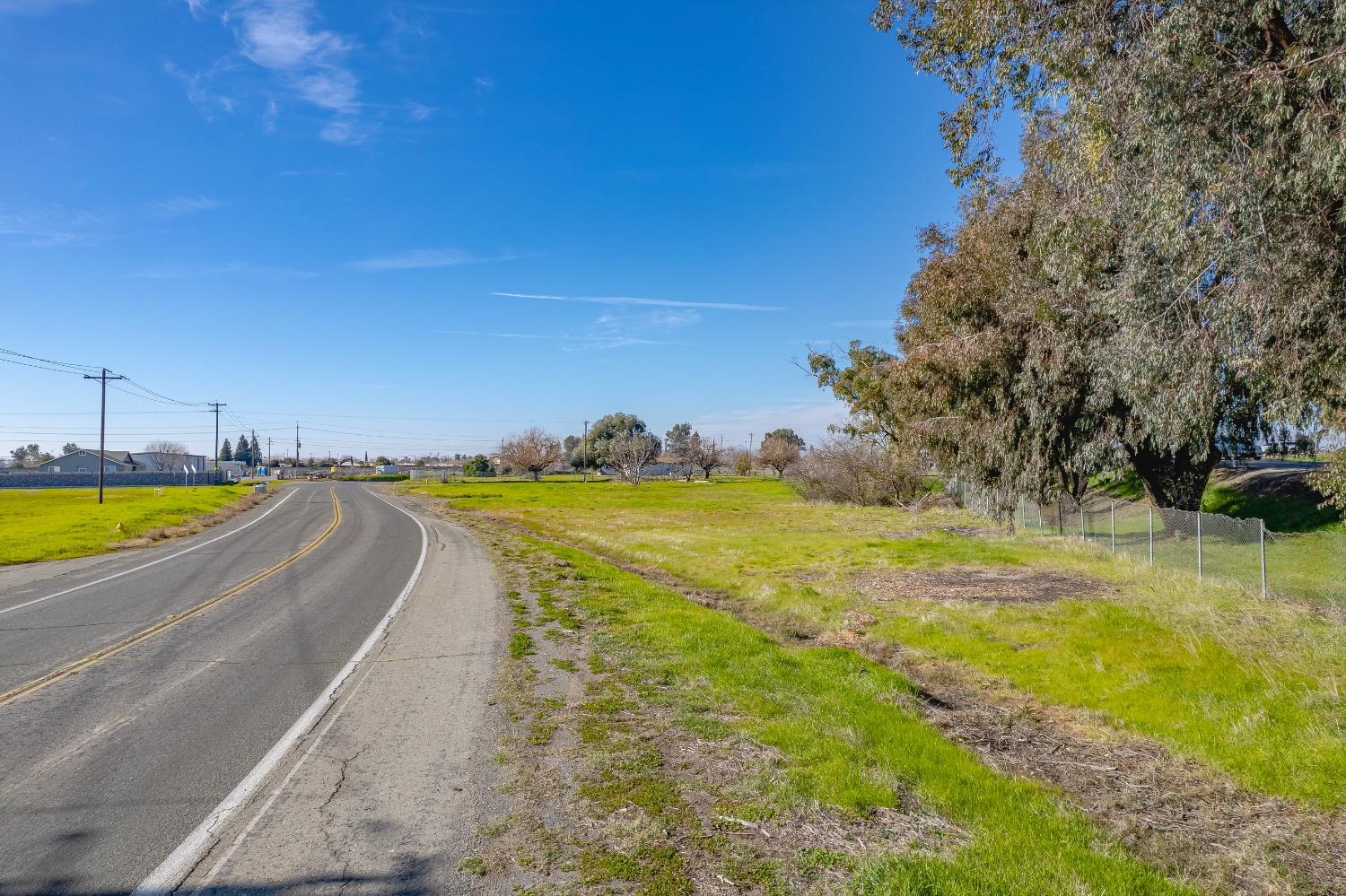 Chestnut Road, Olivehurst, California image 2