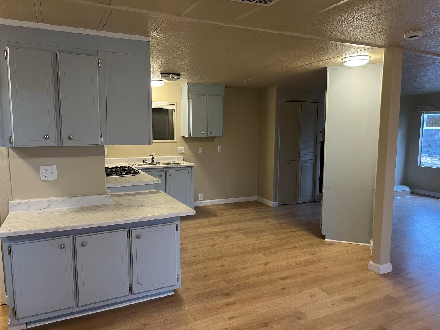 Detail Gallery Image 4 of 14 For 11705 Parey Ave 42, Red Bluff,  CA 96080 - 2 Beds | 2 Baths