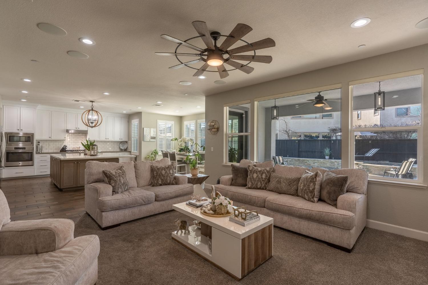 Detail Gallery Image 10 of 36 For 2640 Buttercup Dr, Lodi,  CA 95242 - 4 Beds | 3 Baths