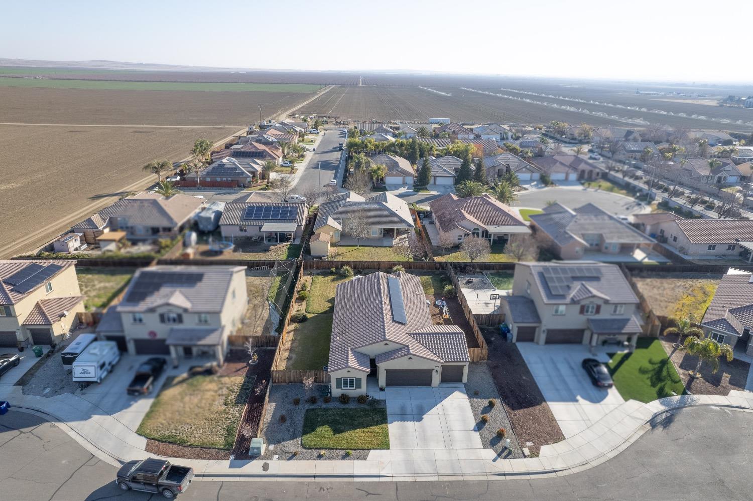 Laguna Court, Coalinga, California image 18