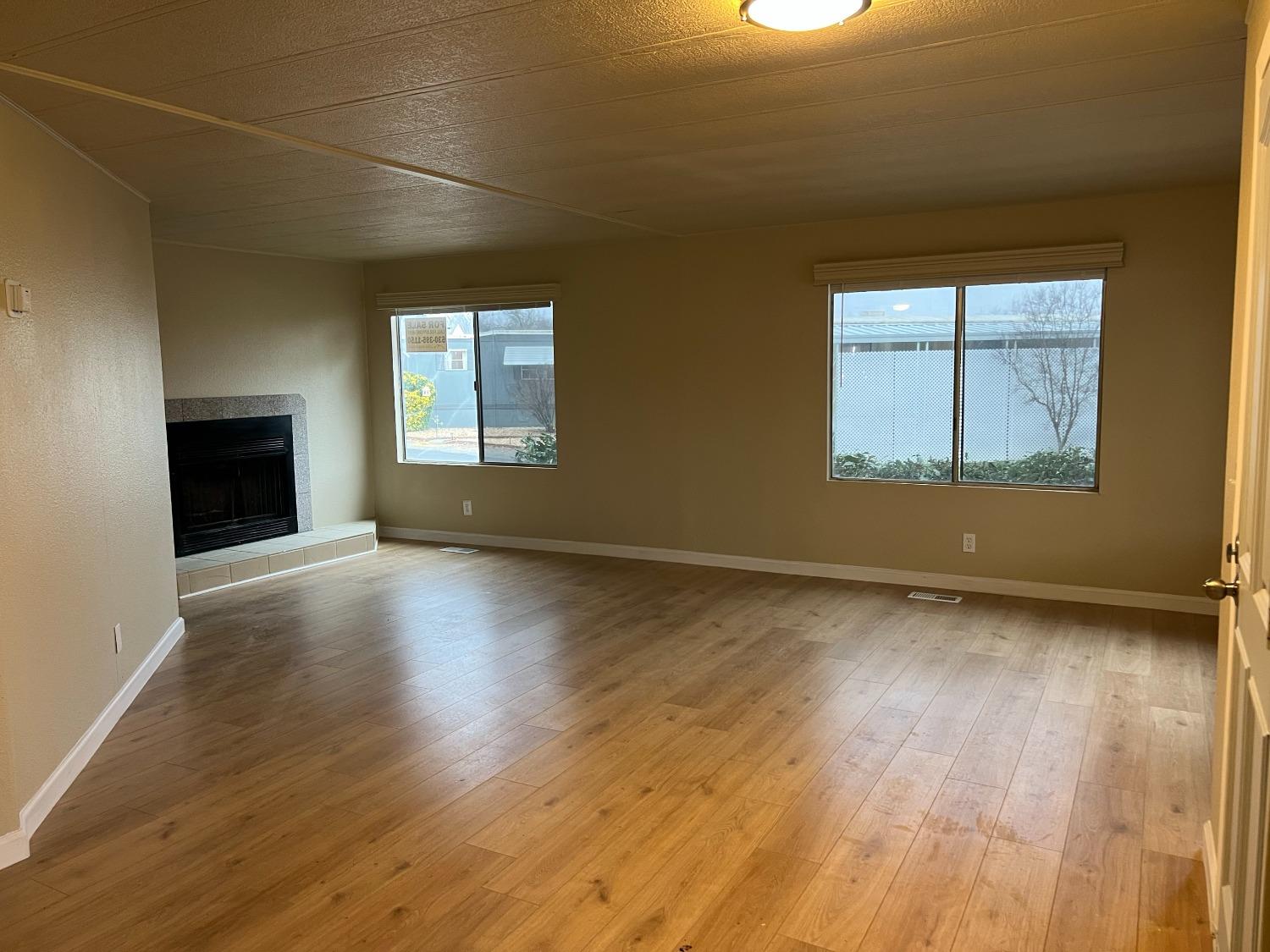 Detail Gallery Image 6 of 14 For 11705 Parey Ave 42, Red Bluff,  CA 96080 - 2 Beds | 2 Baths