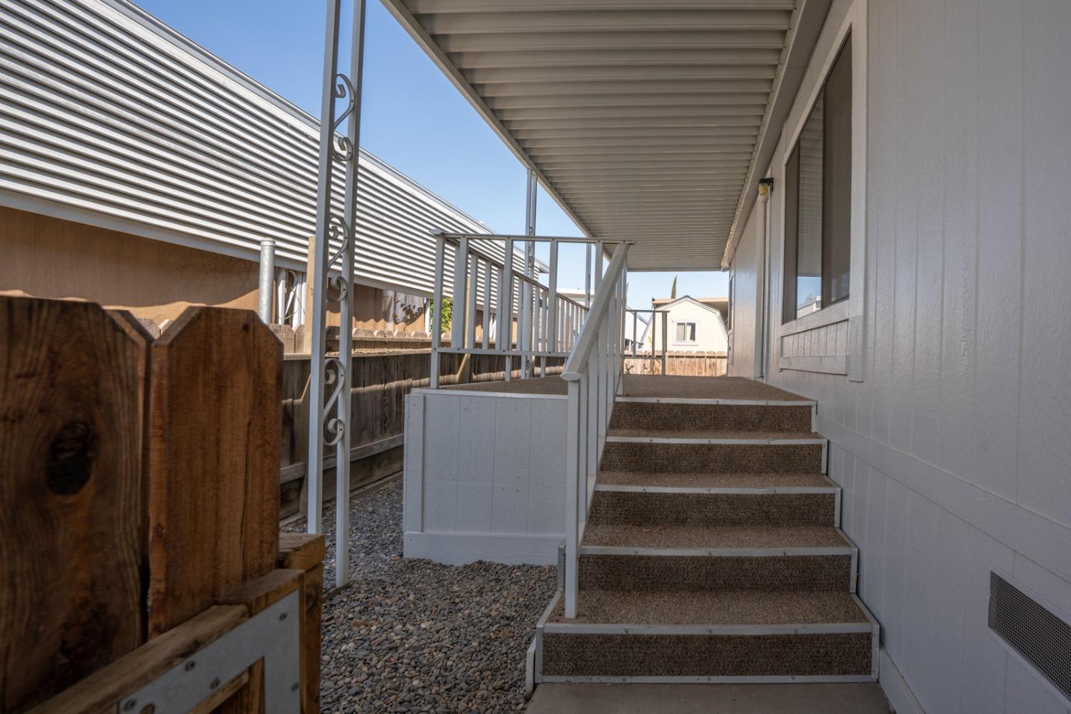 Detail Gallery Image 6 of 35 For 19667 American Ave 72, Hilmar,  CA 95324 - 3 Beds | 2 Baths