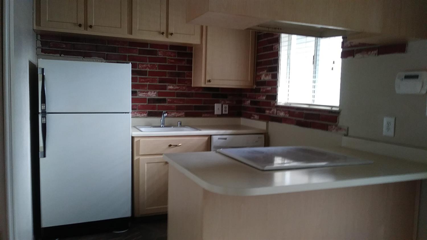 Photo #6: 225012459 Listing 