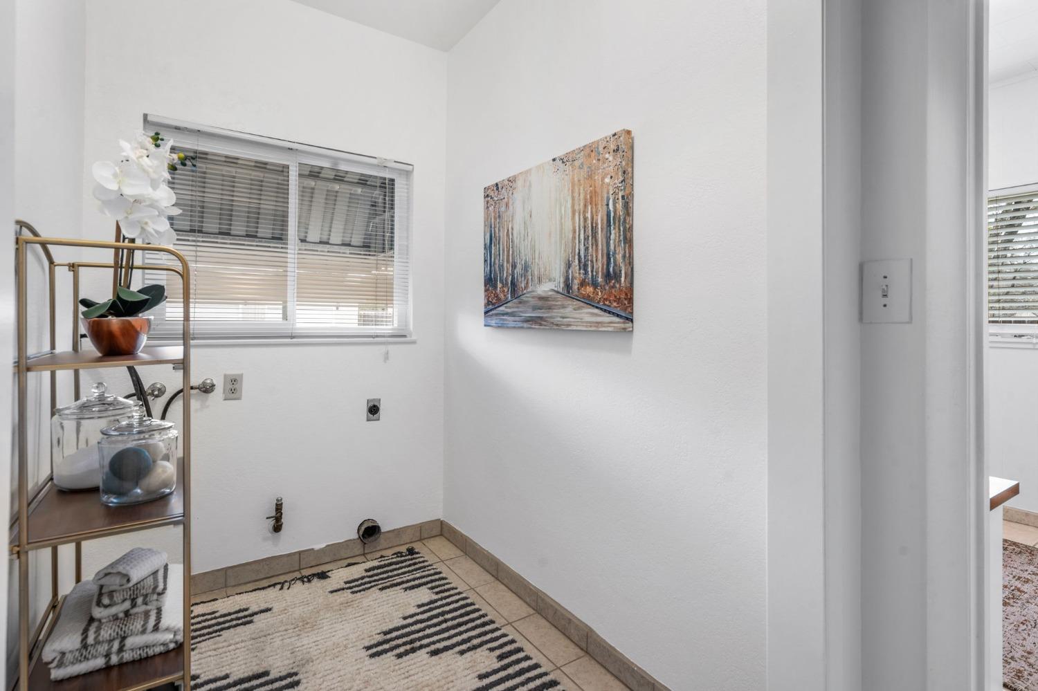 Detail Gallery Image 29 of 42 For 121 Nottingham Dr, Stockton,  CA 95207 - 3 Beds | 2 Baths