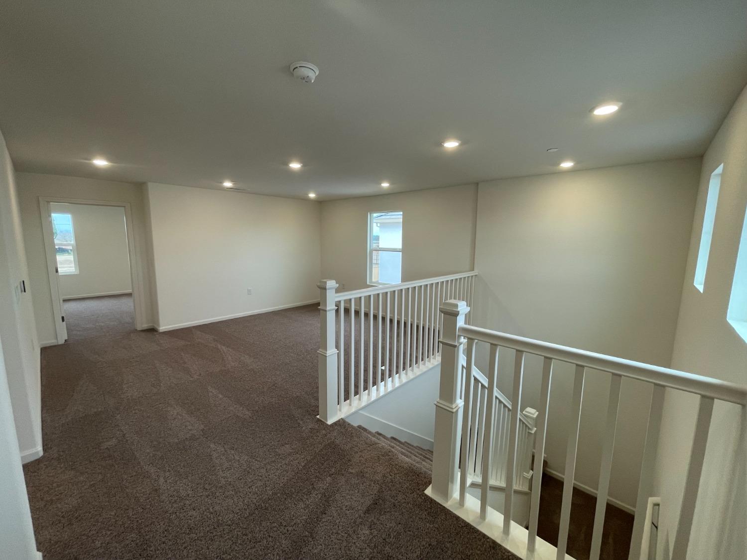 Detail Gallery Image 13 of 27 For 6329 Sun Haven St, Hughson,  CA 95326 - 5 Beds | 3/1 Baths