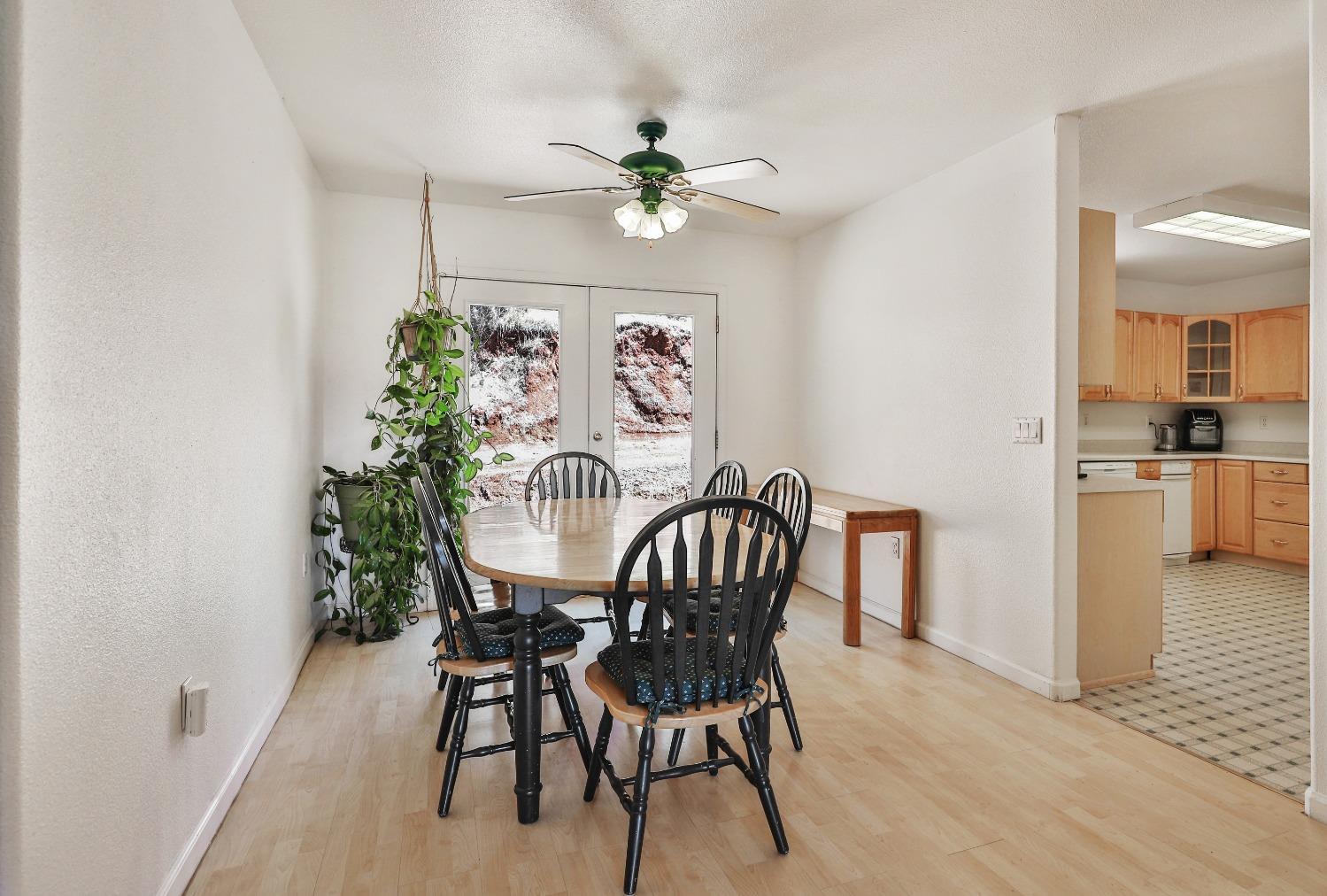 Detail Gallery Image 12 of 62 For 9719 Gary Dr, Browns Valley,  CA 95918 - 2 Beds | 2 Baths