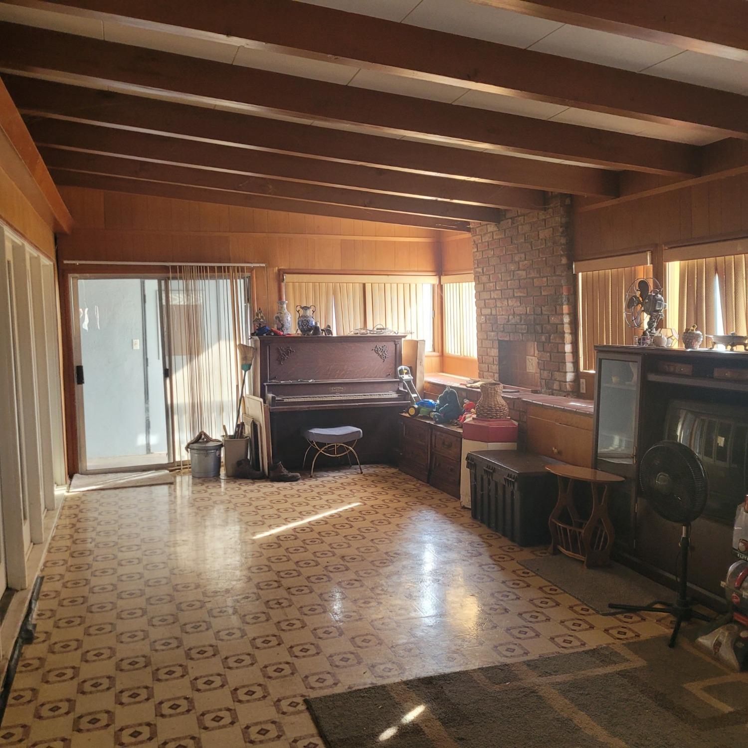 Detail Gallery Image 16 of 22 For 1401 E Blossom St, Dos Palos,  CA 93620 - 4 Beds | 2 Baths