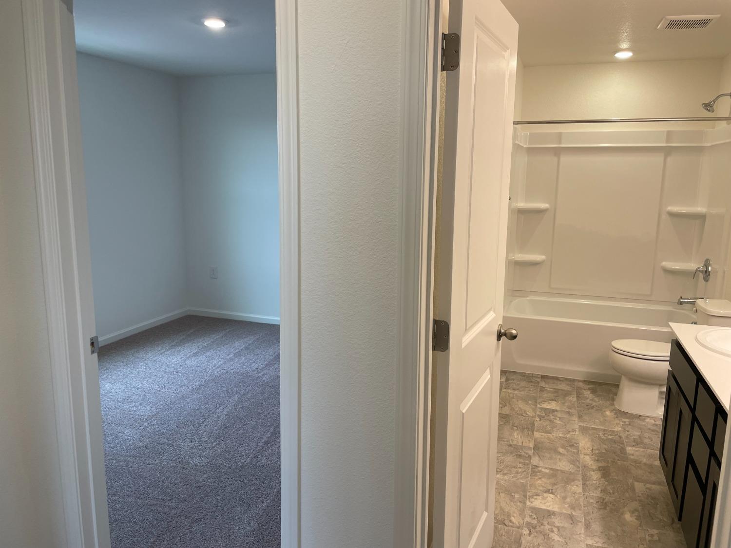 Detail Gallery Image 22 of 27 For 6329 Sun Haven St, Hughson,  CA 95326 - 5 Beds | 3/1 Baths
