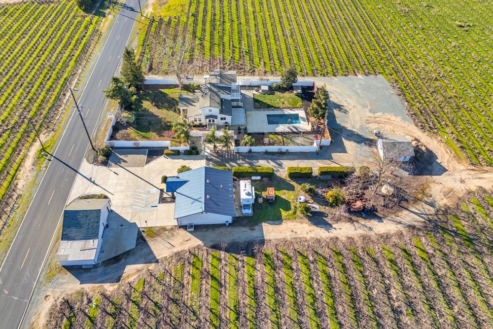 Detail Gallery Image 5 of 95 For 6539 E Peltier Rd, Acampo,  CA 95220 - 3 Beds | 2/1 Baths