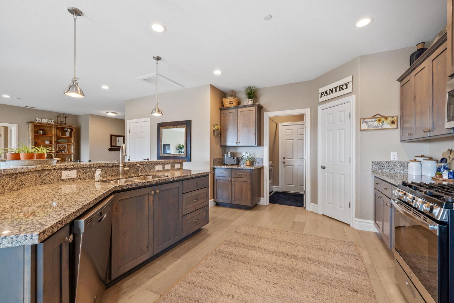 Detail Gallery Image 29 of 56 For 1730 Deadwood Ct, Cool,  CA 95614 - 4 Beds | 2 Baths