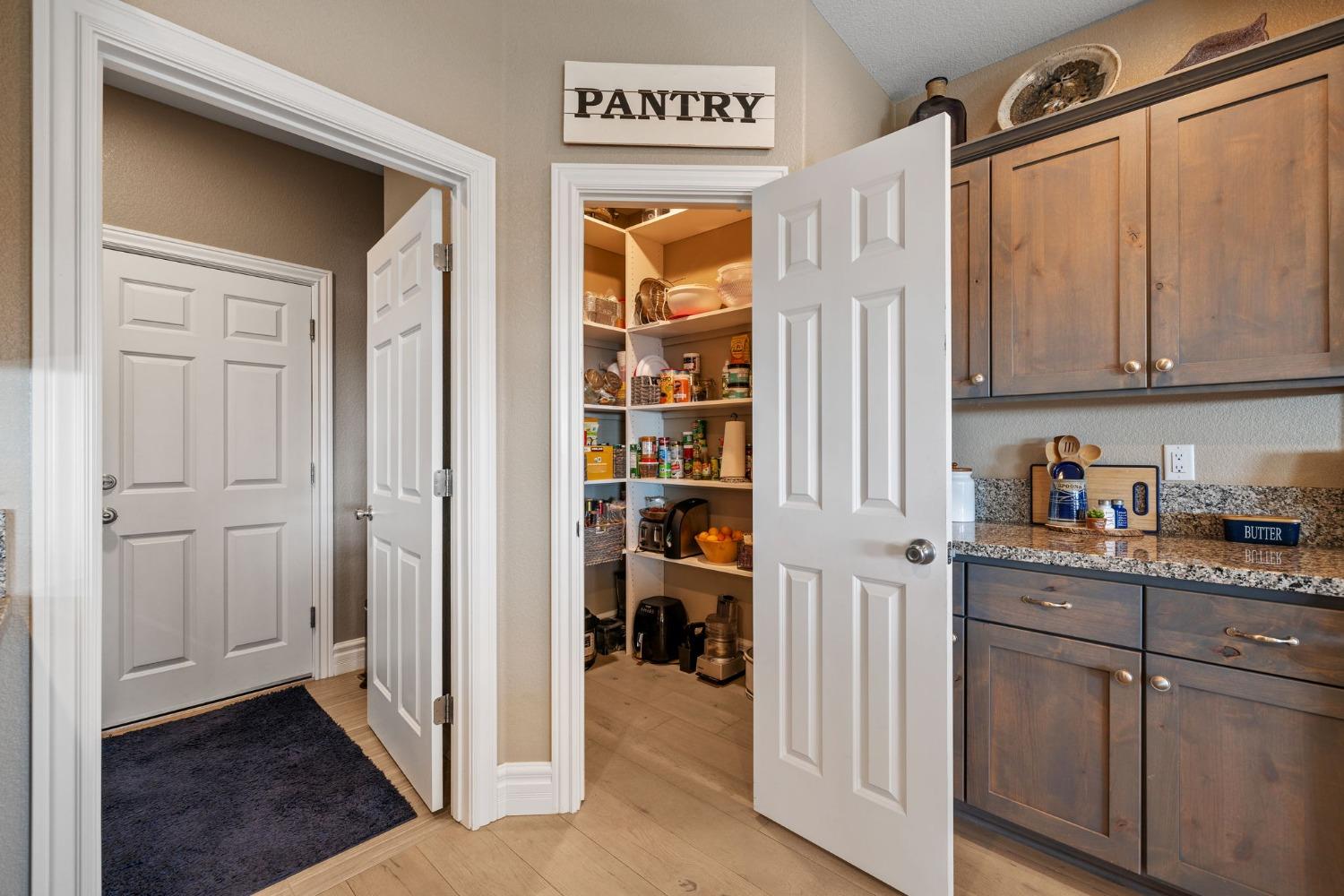 Detail Gallery Image 30 of 56 For 1730 Deadwood Ct, Cool,  CA 95614 - 4 Beds | 2 Baths
