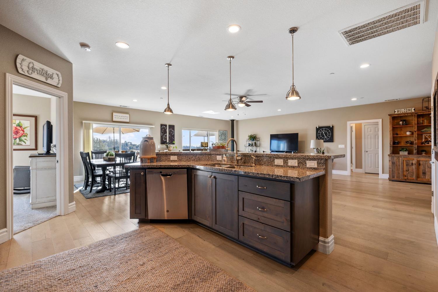 Detail Gallery Image 26 of 56 For 1730 Deadwood Ct, Cool,  CA 95614 - 4 Beds | 2 Baths
