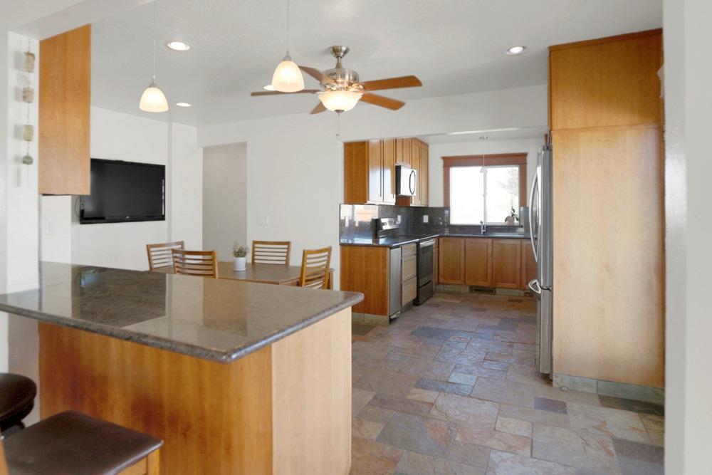 Detail Gallery Image 26 of 95 For 6539 E Peltier Rd, Acampo,  CA 95220 - 3 Beds | 2/1 Baths
